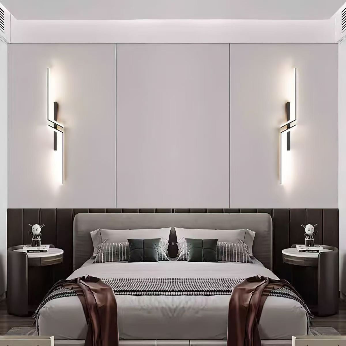 Simple Grille Wall Light